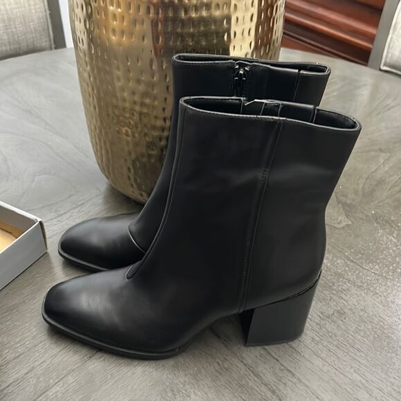 VIONIC Harper Women's Ankle Boot - Picture 4 of 13